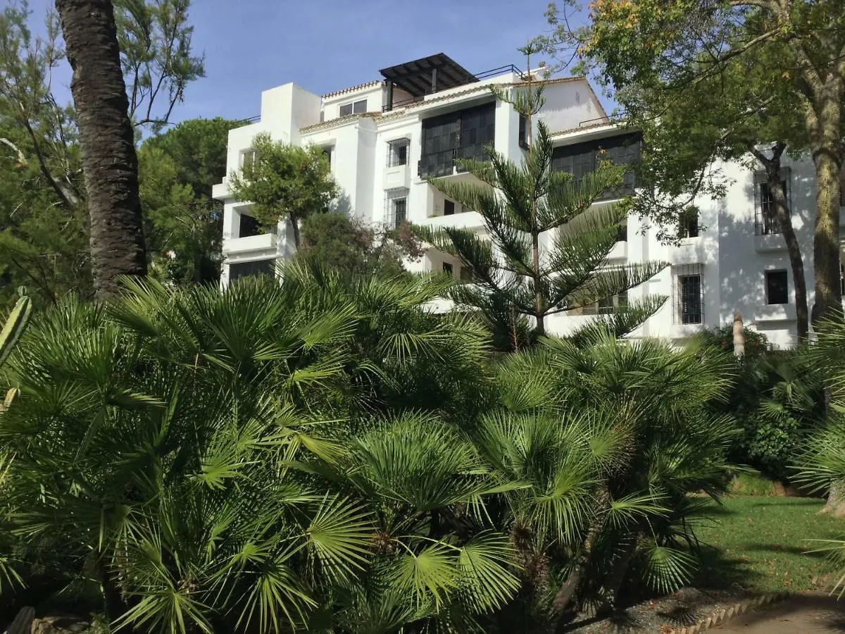 Jardines De Las Golondrinas Marbella Apartment